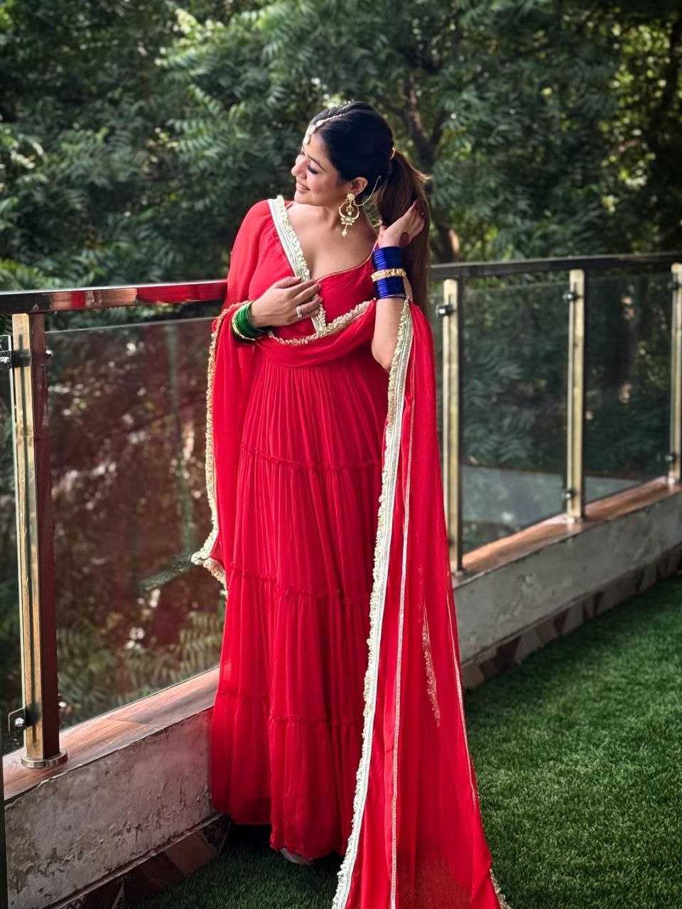 Georgette  Anarkali Long Sleeveless Gown